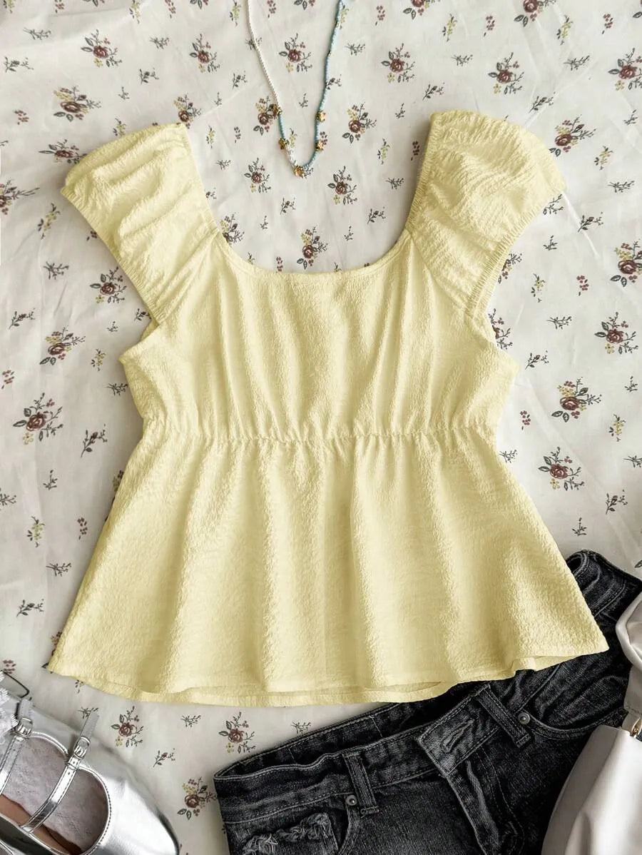 Teen Girls' Yellow Textured A-Line Short Top – Square Neck Bubble Fabric Shirt, Cute College Style